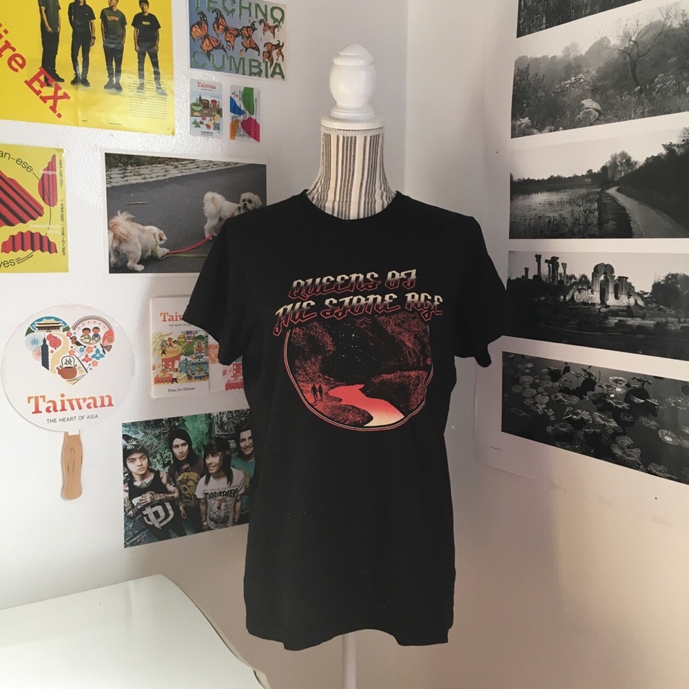 Queens of the Stone Age Band Tee